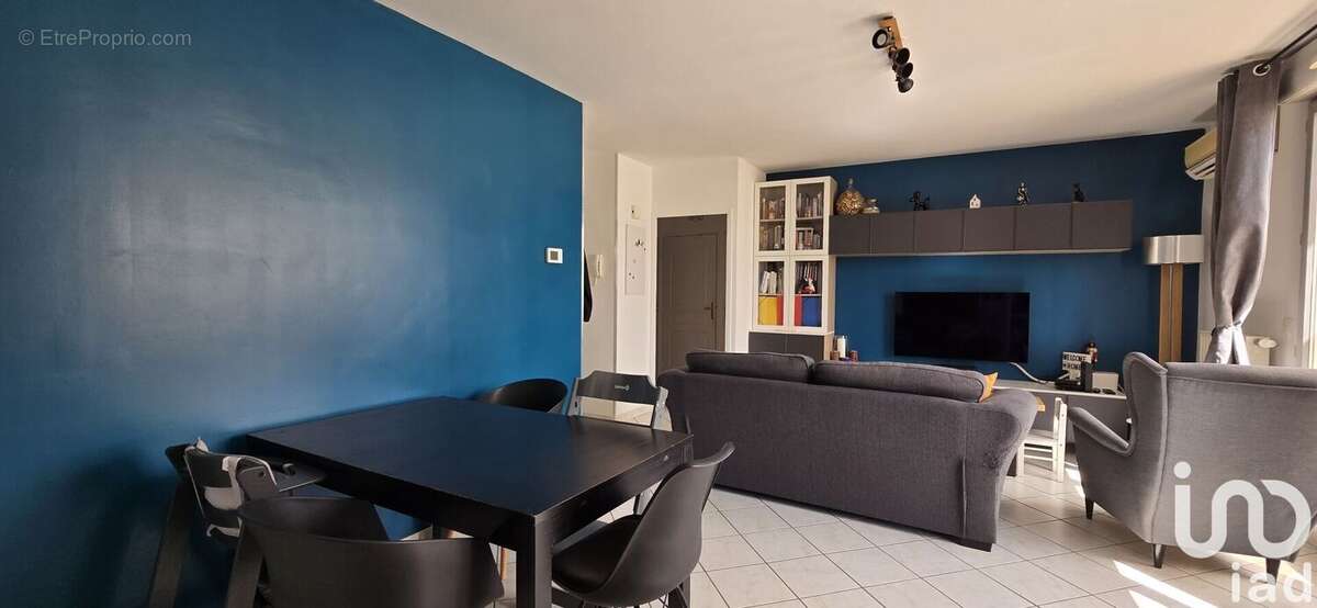 Photo 3 - Appartement à RILLIEUX-LA-PAPE