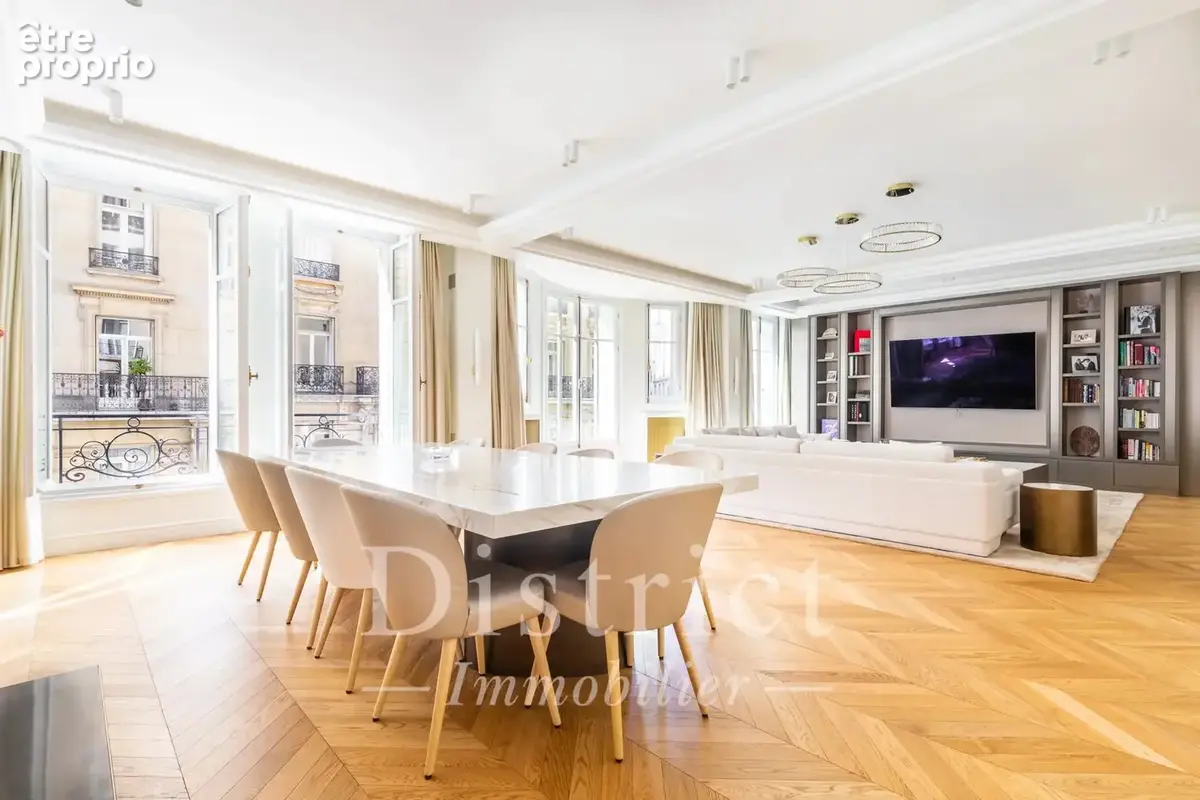Parc Monceau / Étoile - 5 pièces de 191m². Charme de l’ancien - photo 6
