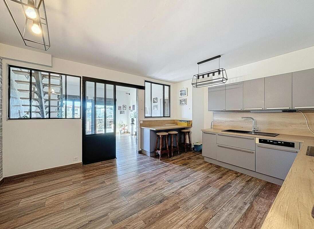 Photo 5 - Appartement à FREJUS