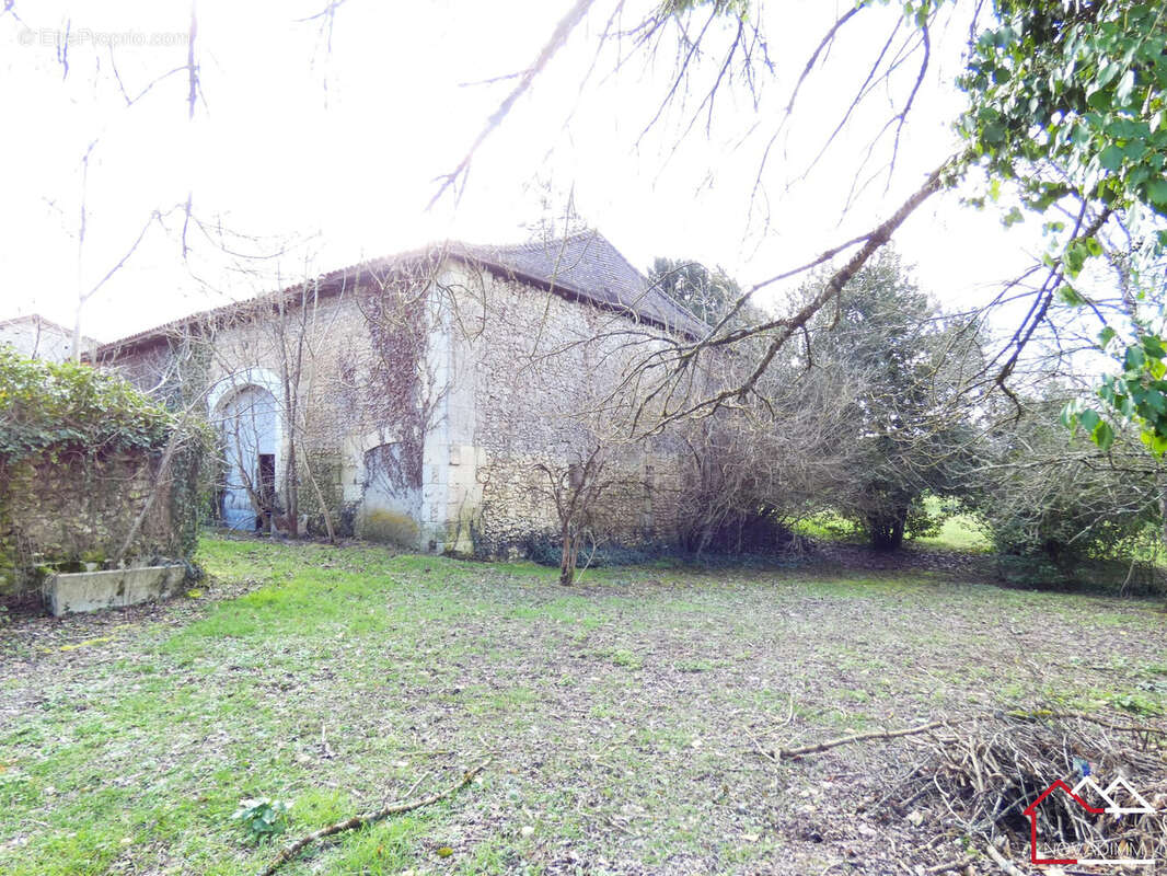 Maison à SAINT-PRIVAT-DES-PRES