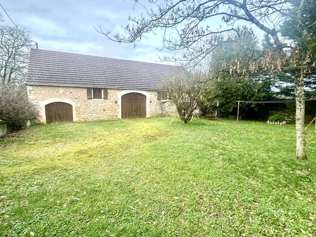 Maison à LE ROC