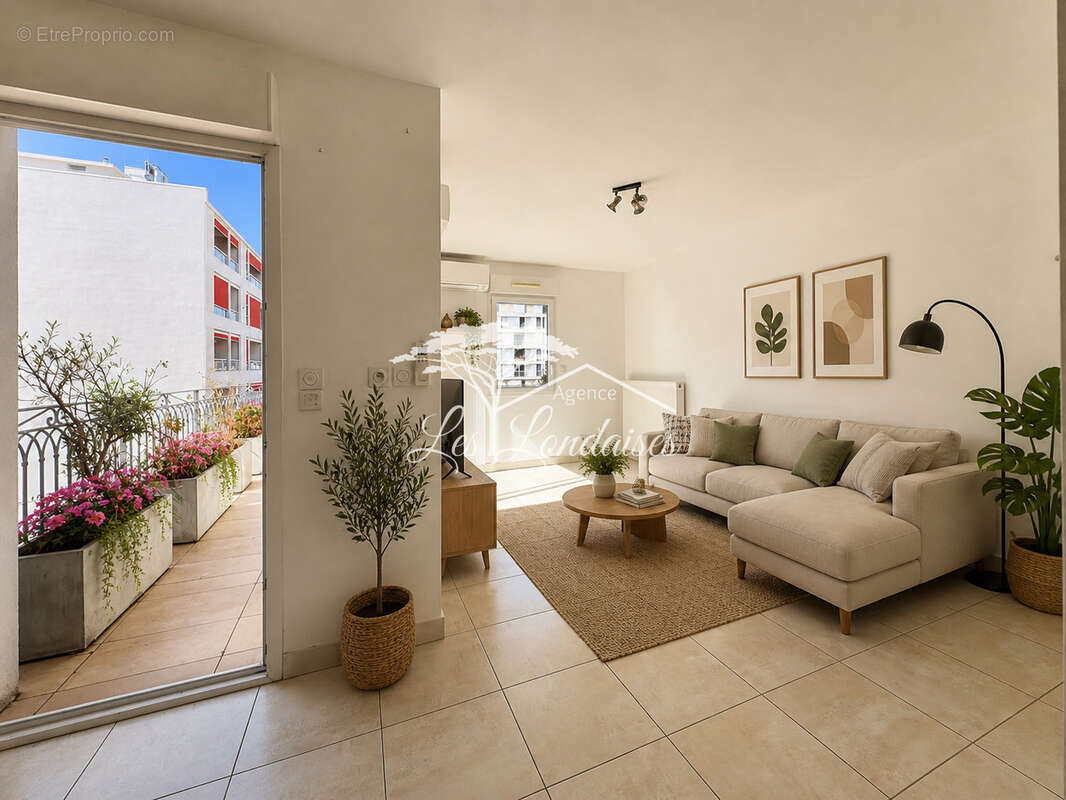 Appartement à HYERES