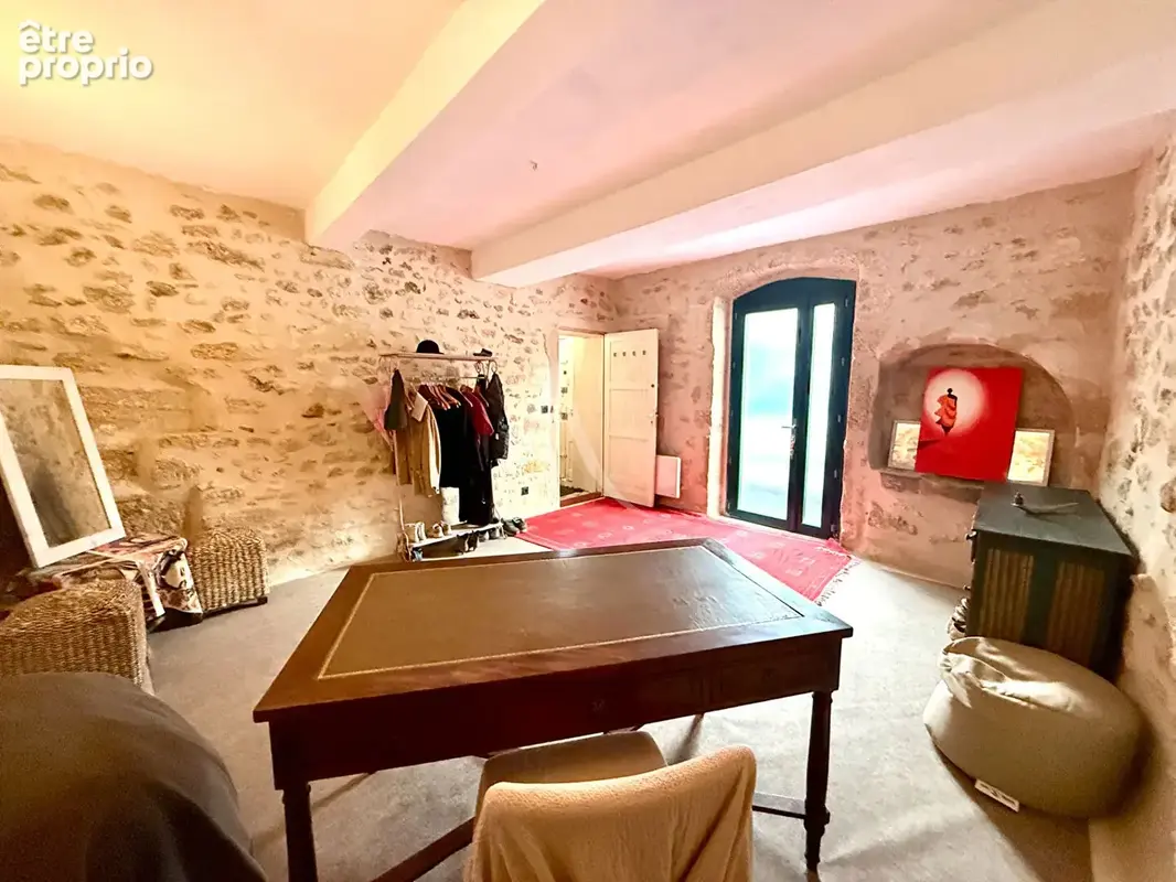 Tourbes Maison de village T6 avec garage et terrasse - photo 8