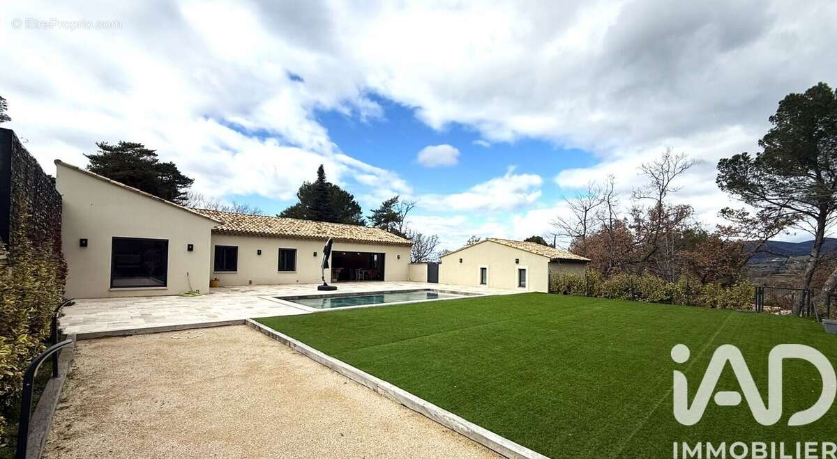 Maison 148 m² à Faucon  - photo 5