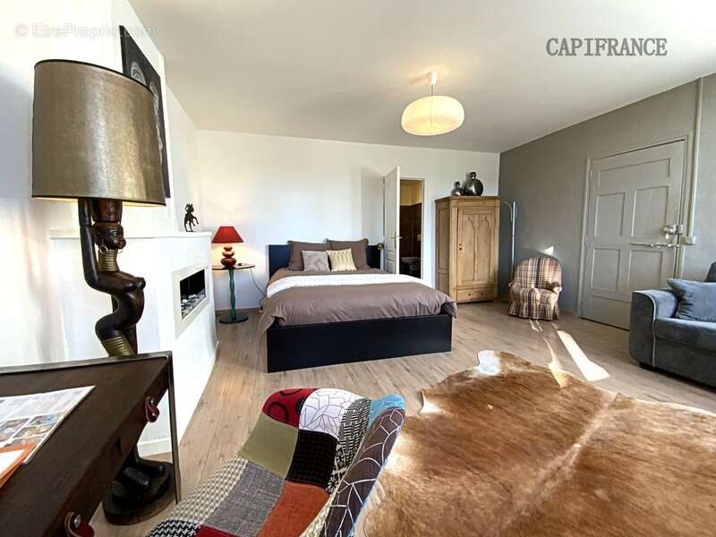 Maison à FORCALQUIER