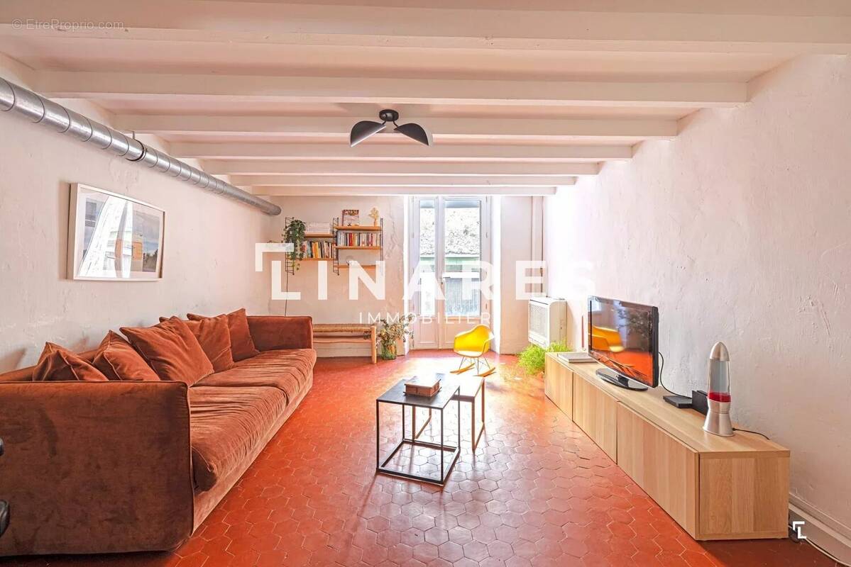 Appartement à MARSEILLE-6E