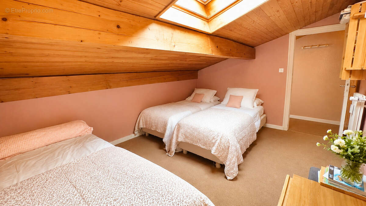 Penthouse à rénover avec garage et cheminée - photo 6
