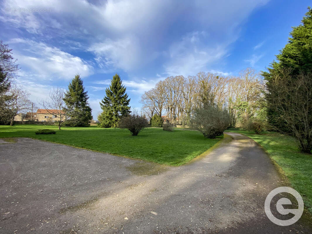 Maison à SAINTE-COLOMBE