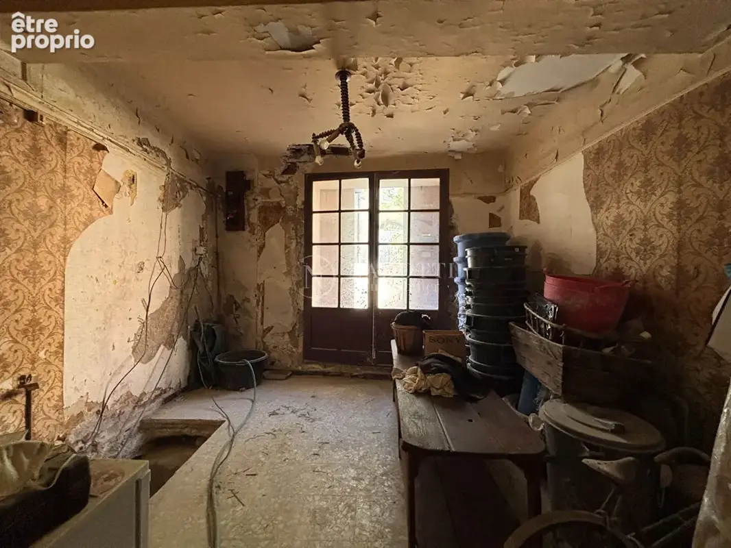 Maison de village A REHABILITER Cadenet 150 m2 - photo 9