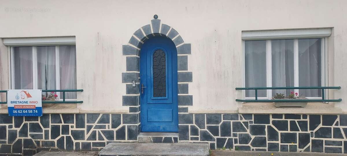 Maison à LANNILIS