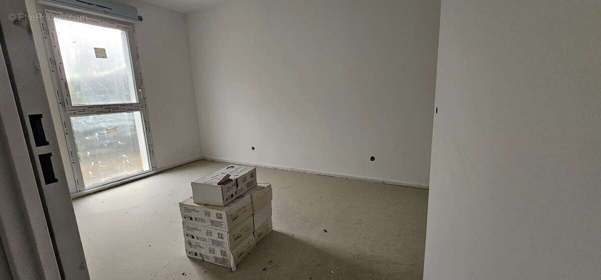 Appartement à CHALLES-LES-EAUX