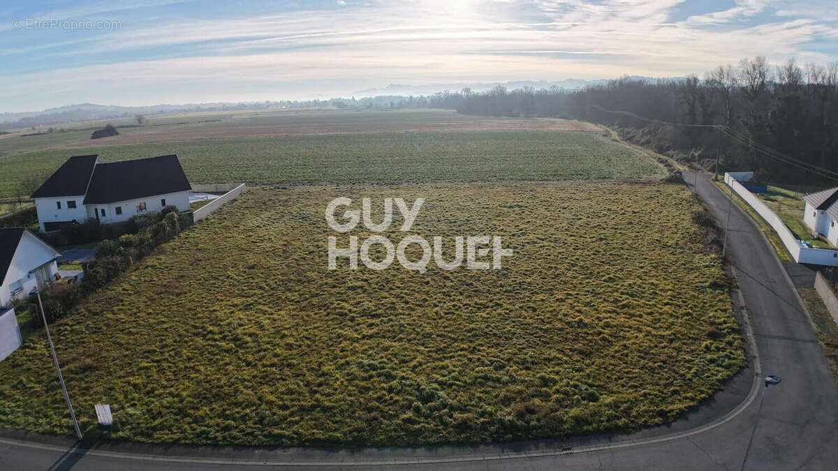 Terrain à LABASTIDE-CEZERACQ