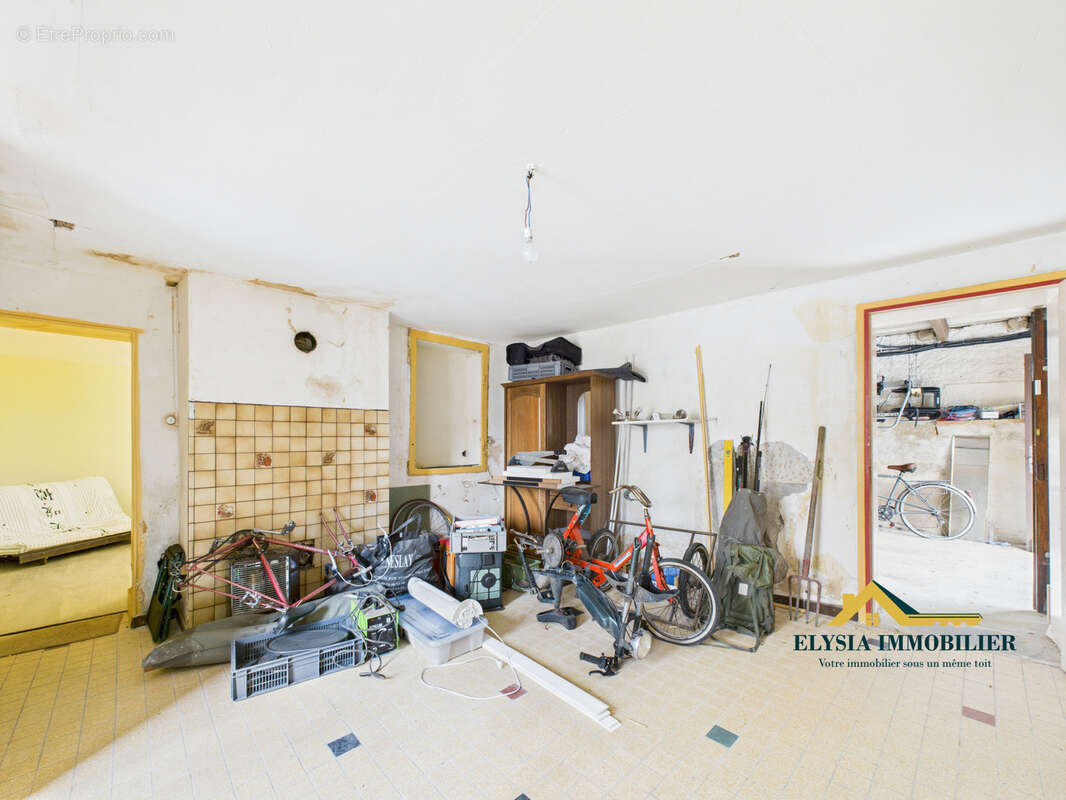 Maison à NEUVILLE-LES-VAUCOULEURS