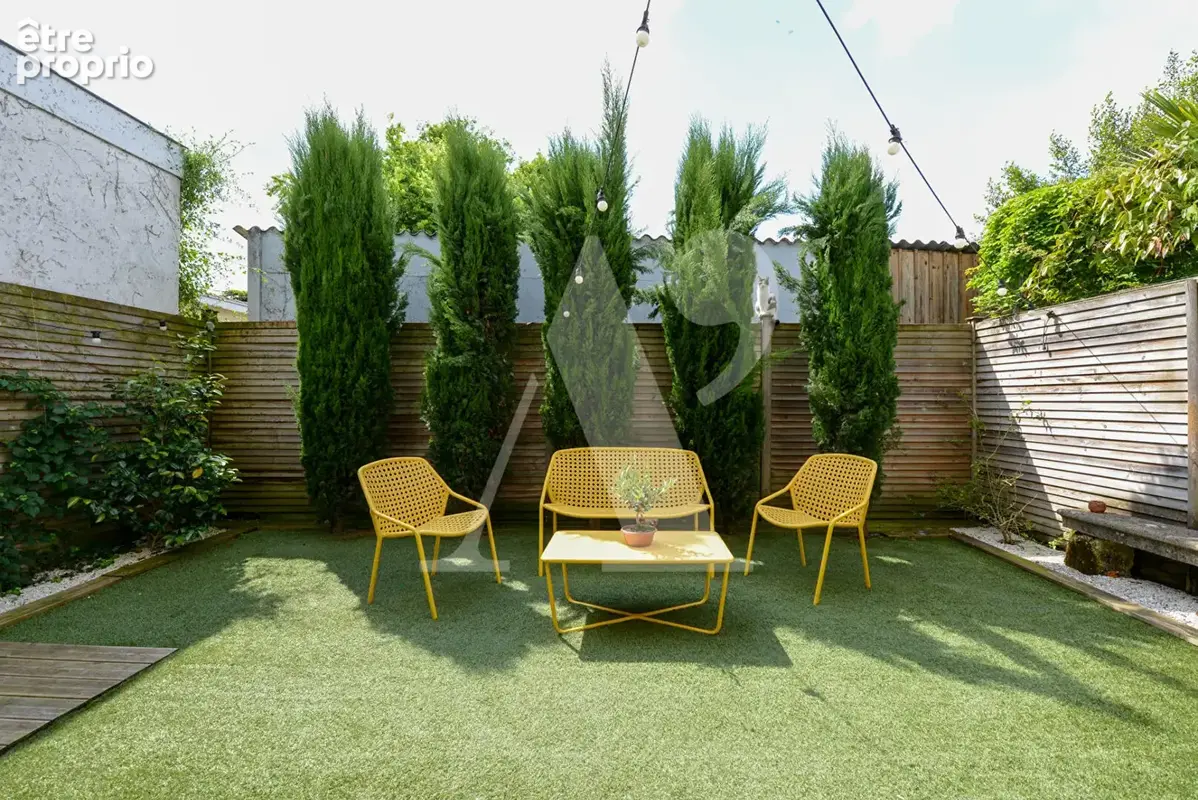 ARCHITECTURE CONTEMPORAINE- 2012 - Maison de ville avec terrasse et garage - photo 3