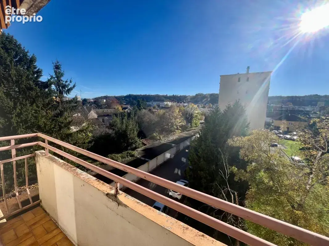 Appartement T3 sur la commune de BOURGOIN-JALLIEU (38300) - photo 6