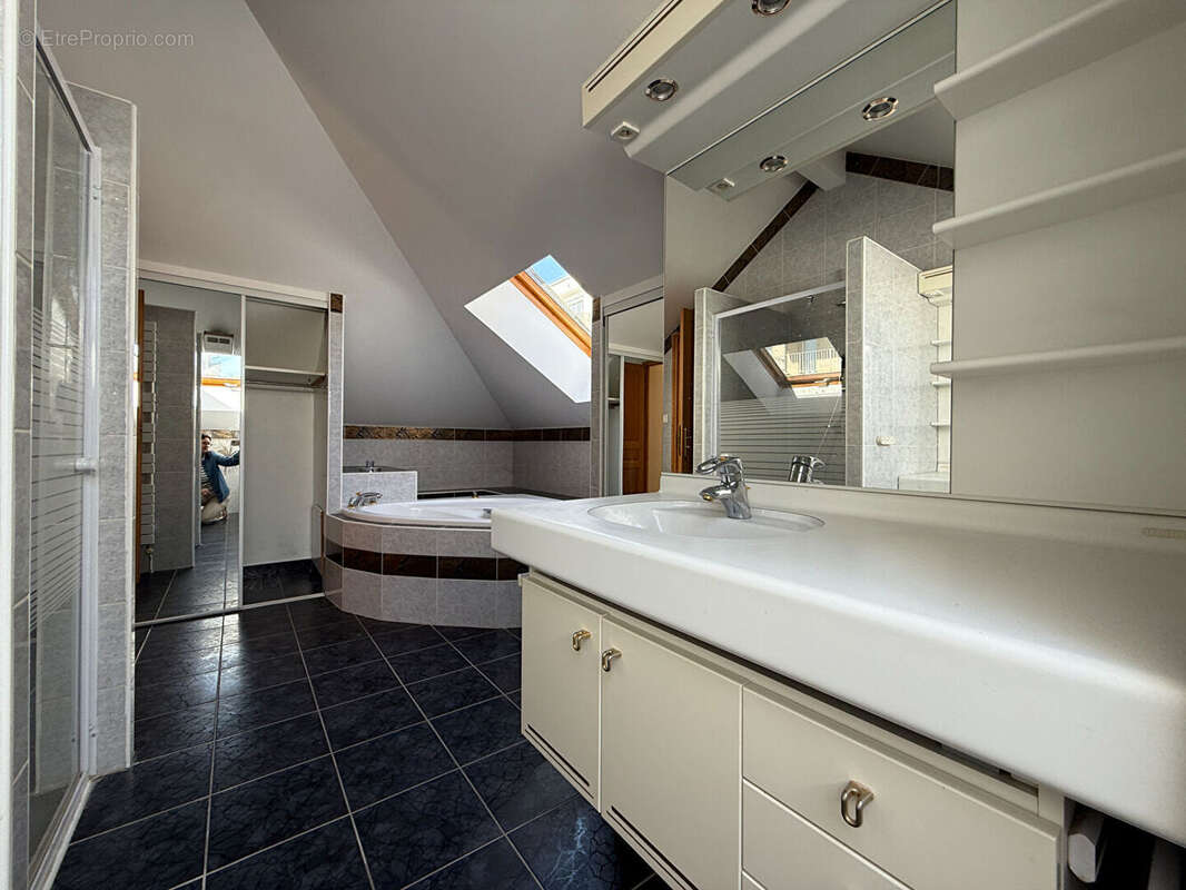 Maison à LONS-LE-SAUNIER