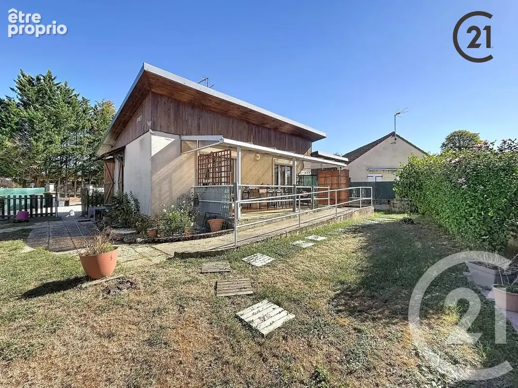 Photo Maison à Champs-Sur-Yonne au prix de 110 000€