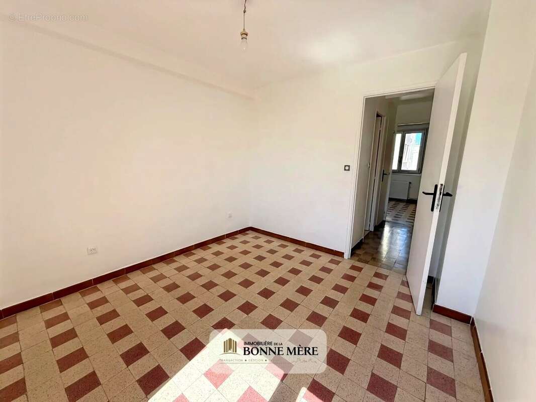 Appartement à MARSEILLE-10E