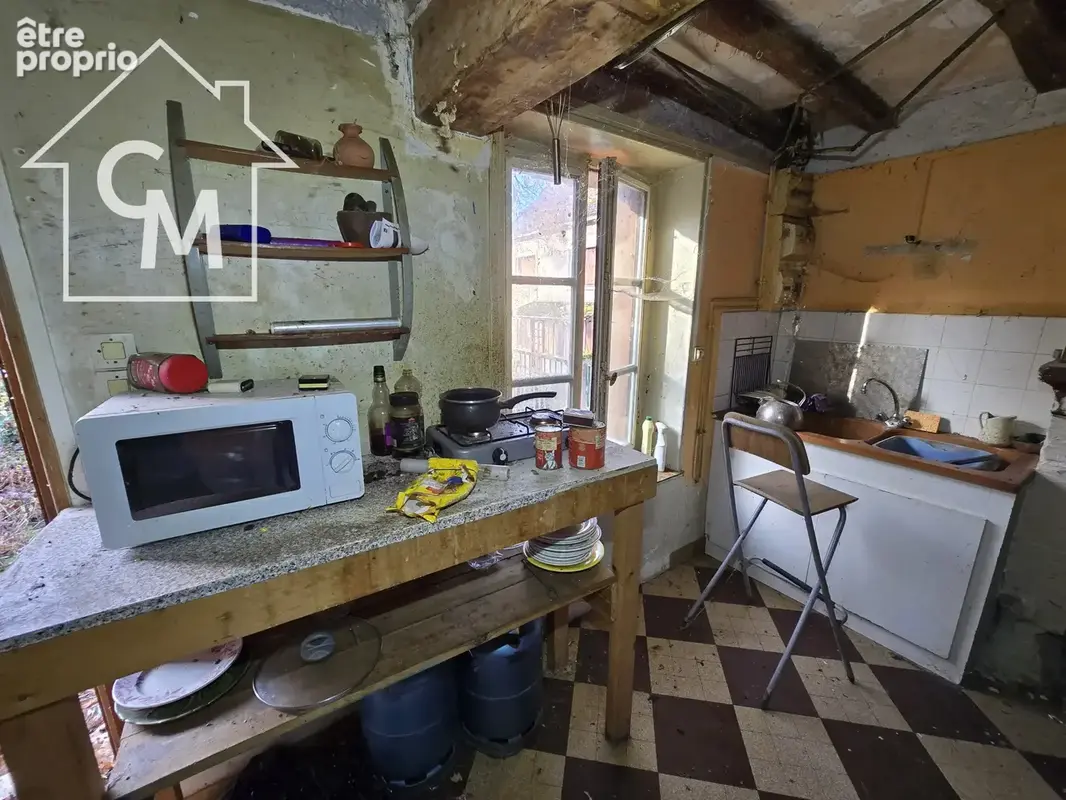 Maison d'habitation avec jardin et dépendances - photo 7