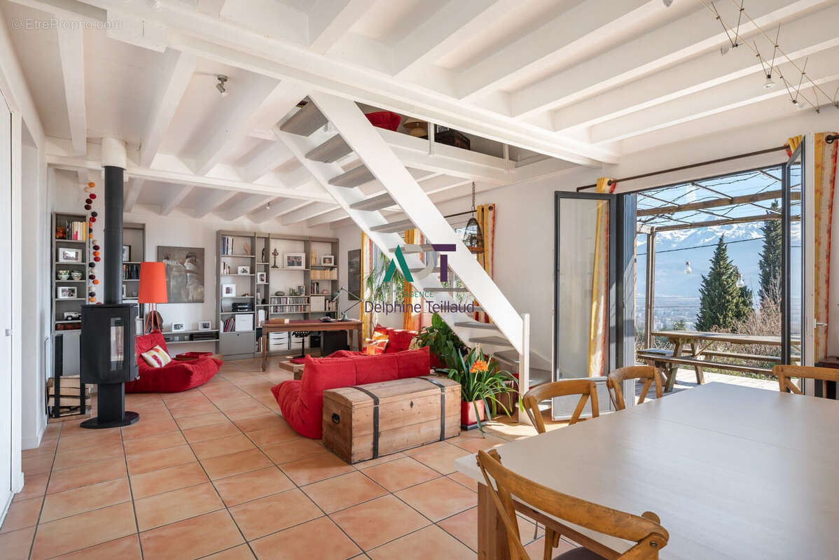Maison à LA TRONCHE