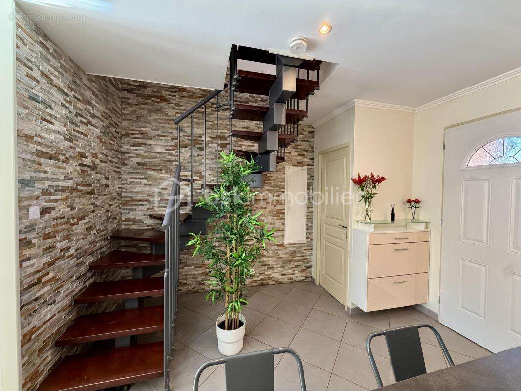 Maison à SALON-DE-PROVENCE