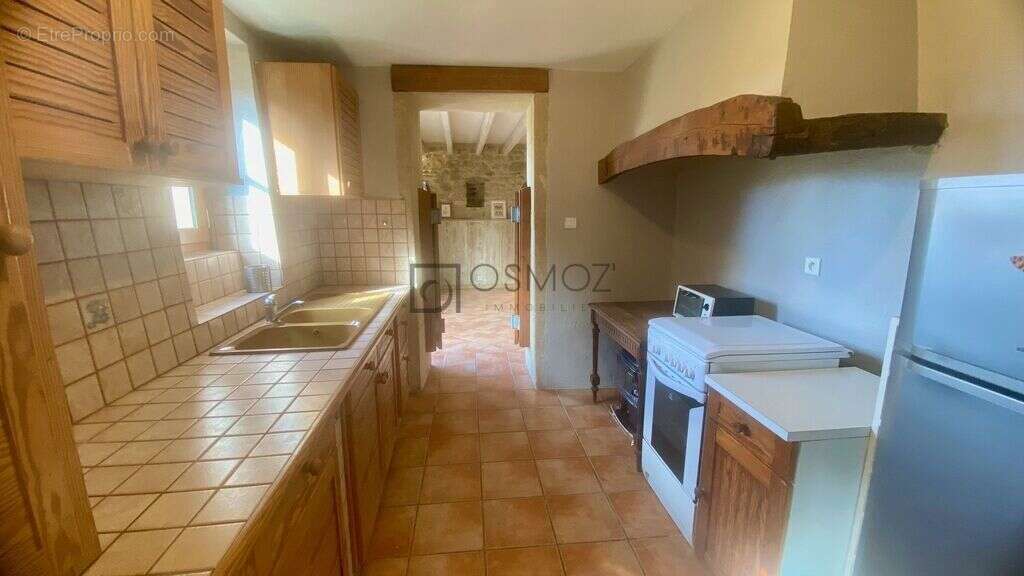 Authentique, maison en pierre avec gîte indépendant - photo 9