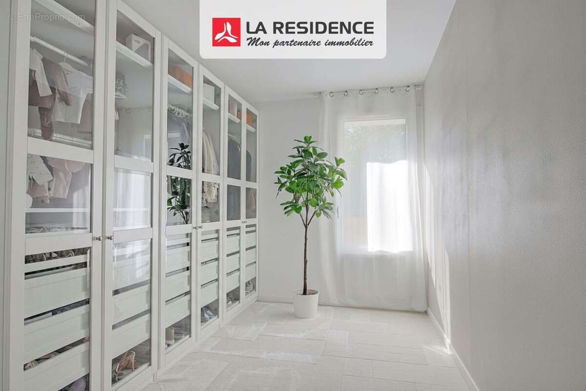 Appartement à ELANCOURT