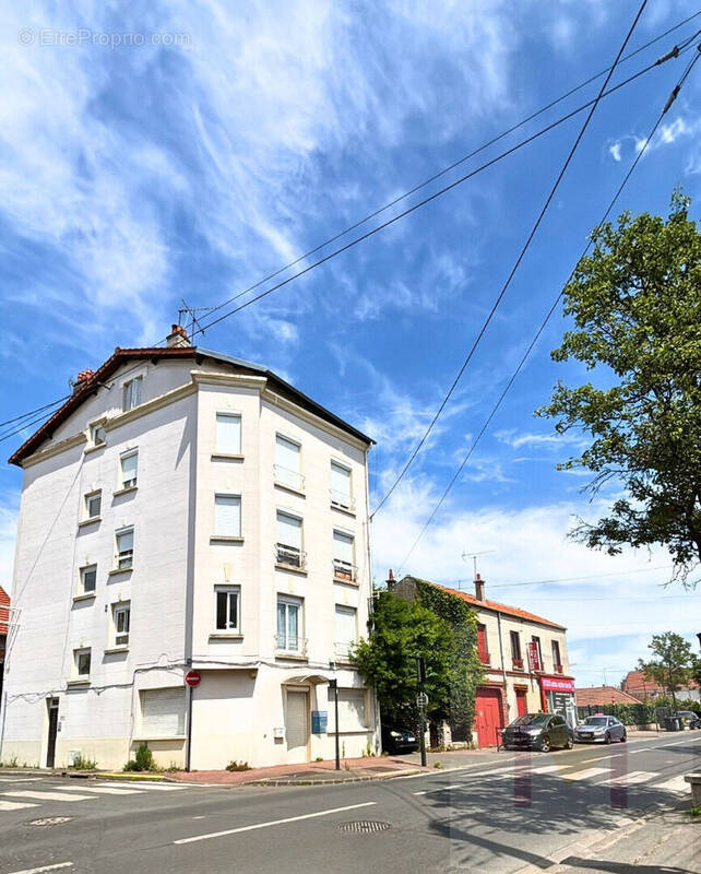 Appartement à NEUILLY-PLAISANCE