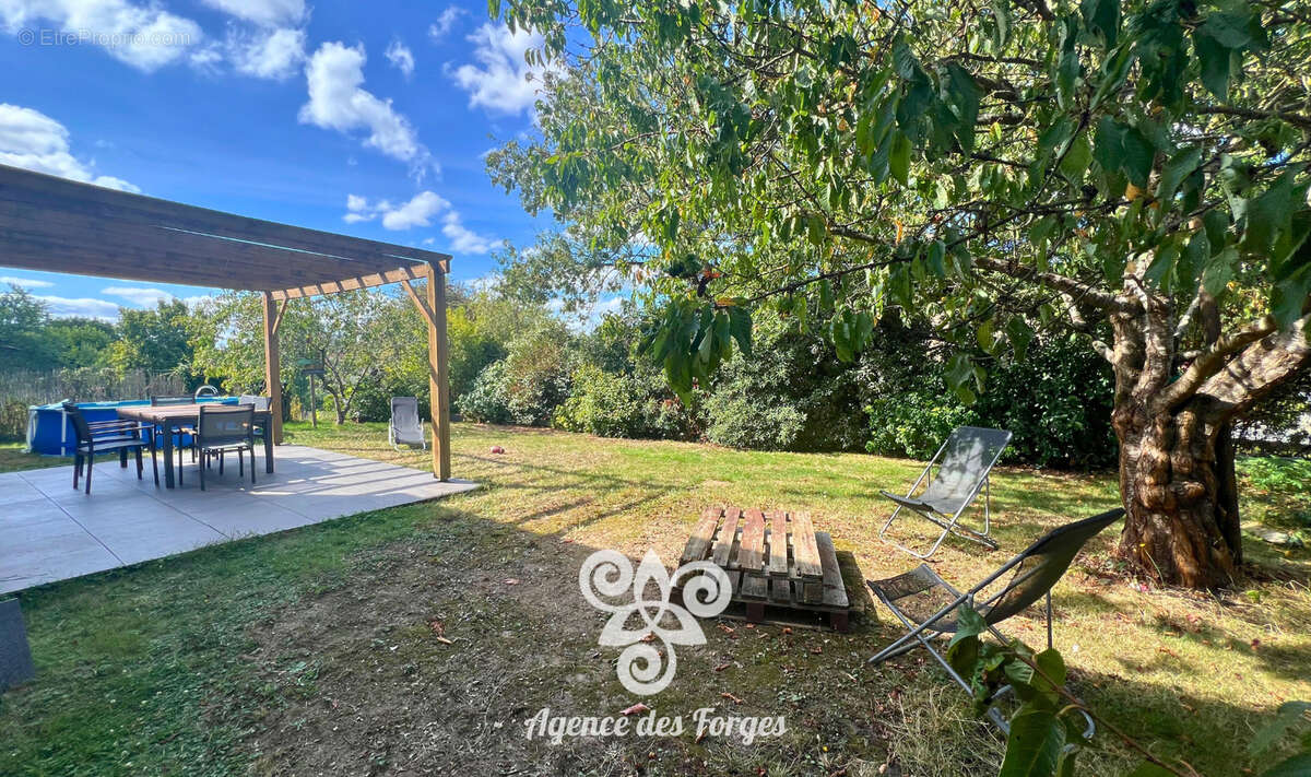 Maison à LA BOISSIERE-DU-DORE