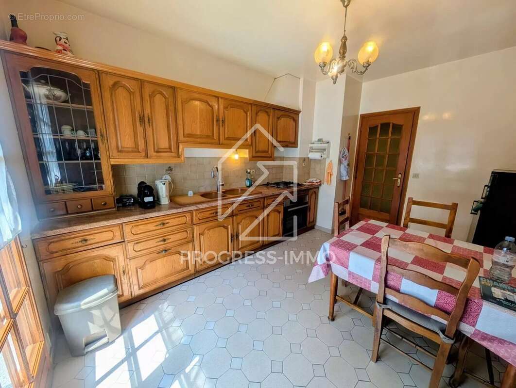 Maison à CHAMPIGNY-SUR-MARNE