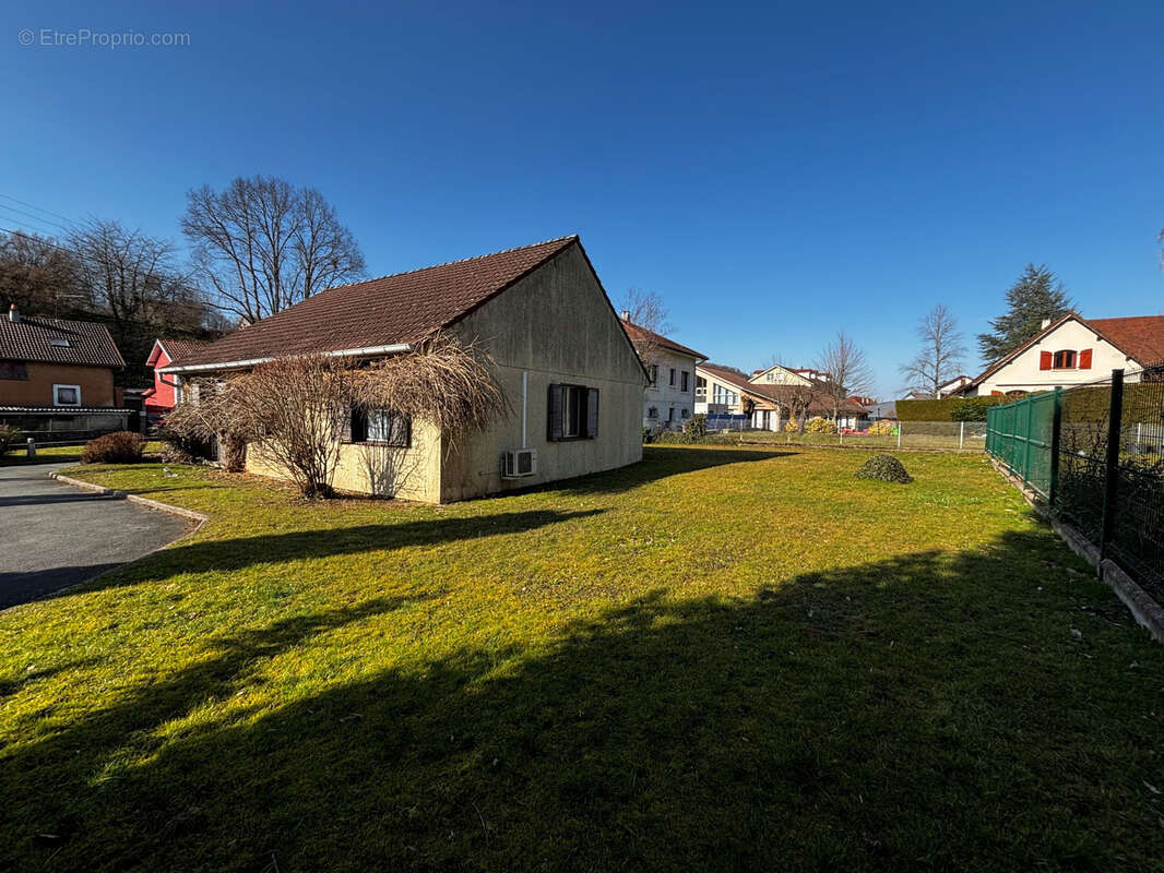 Maison à VOUJEAUCOURT