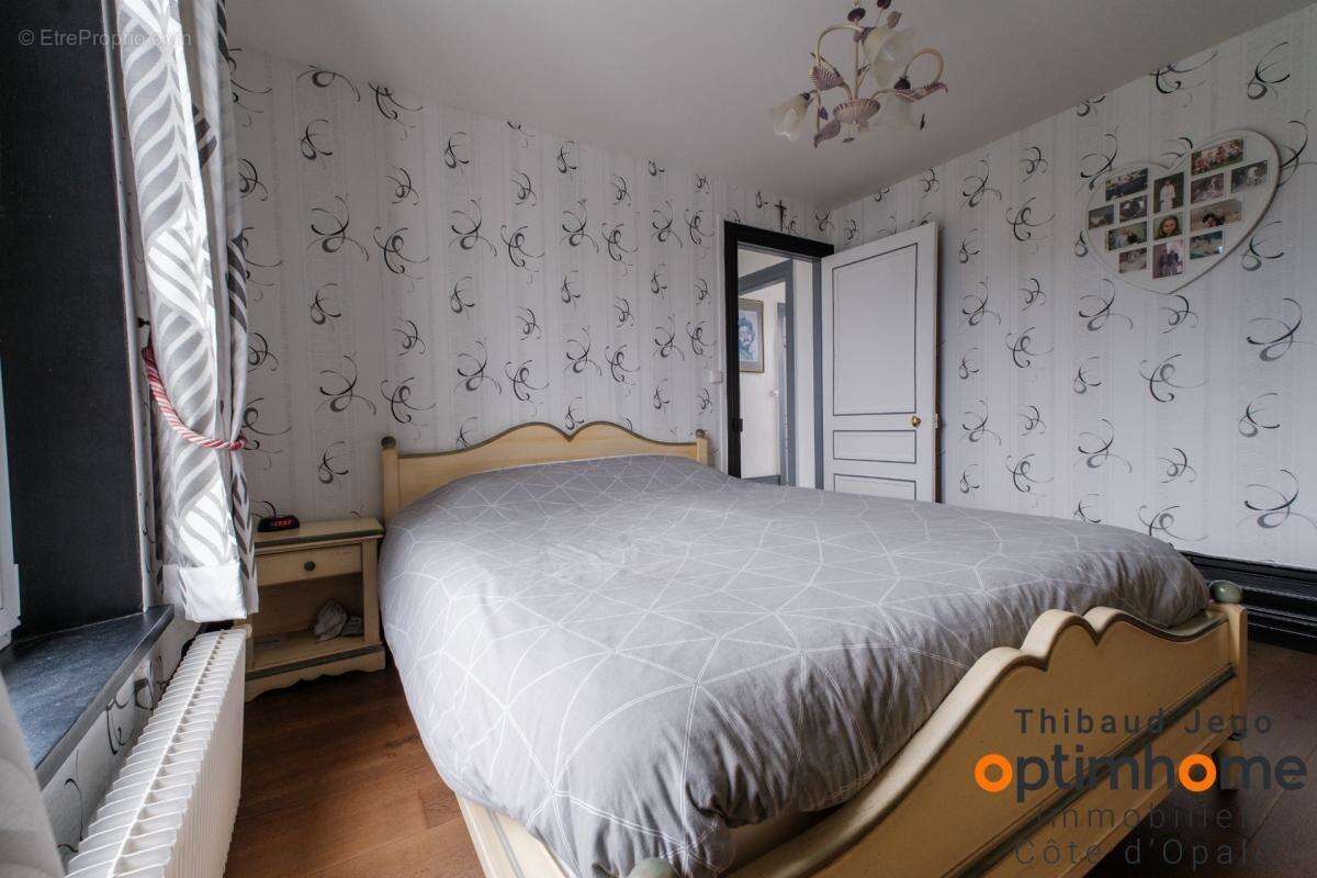 Maison bourgeoise avec piscine sur plus de 13 000 m², cadre calme et intimité préservée - photo 12