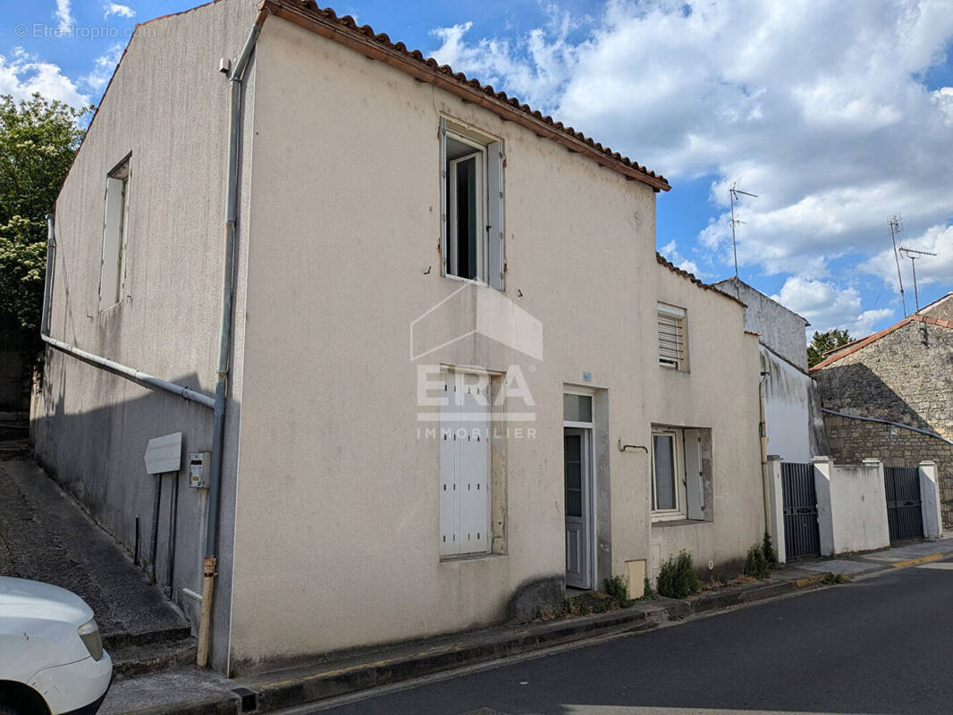 Maison à PONS