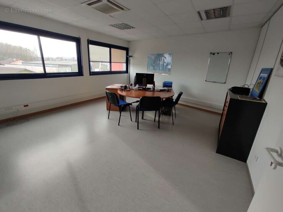 Autre à SAINT-QUENTIN-FALLAVIER