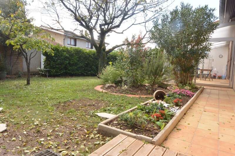 Dpt Drôme (26), à vendre ROMANS SUR ISERE maison P6 de 93m2 + 38m2 - photo 29