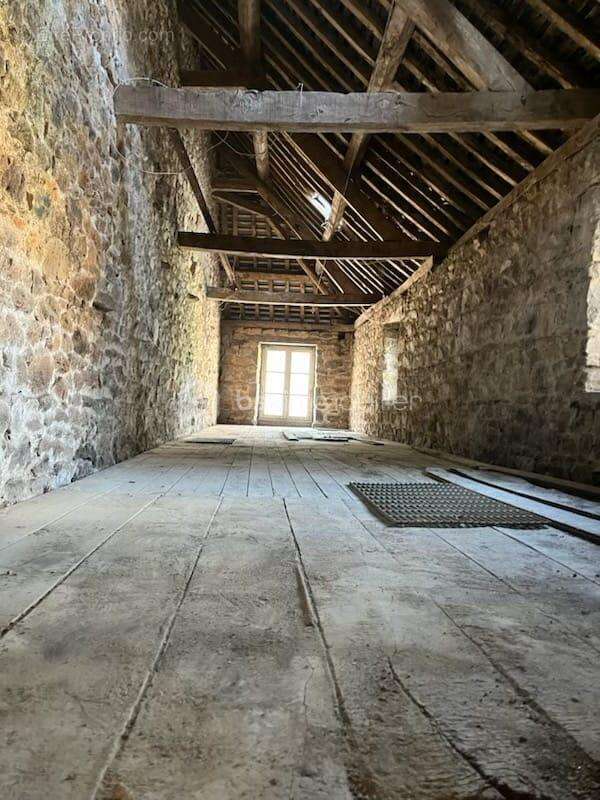 Maison à SAINT-BERTHEVIN-LA-TANNIERE