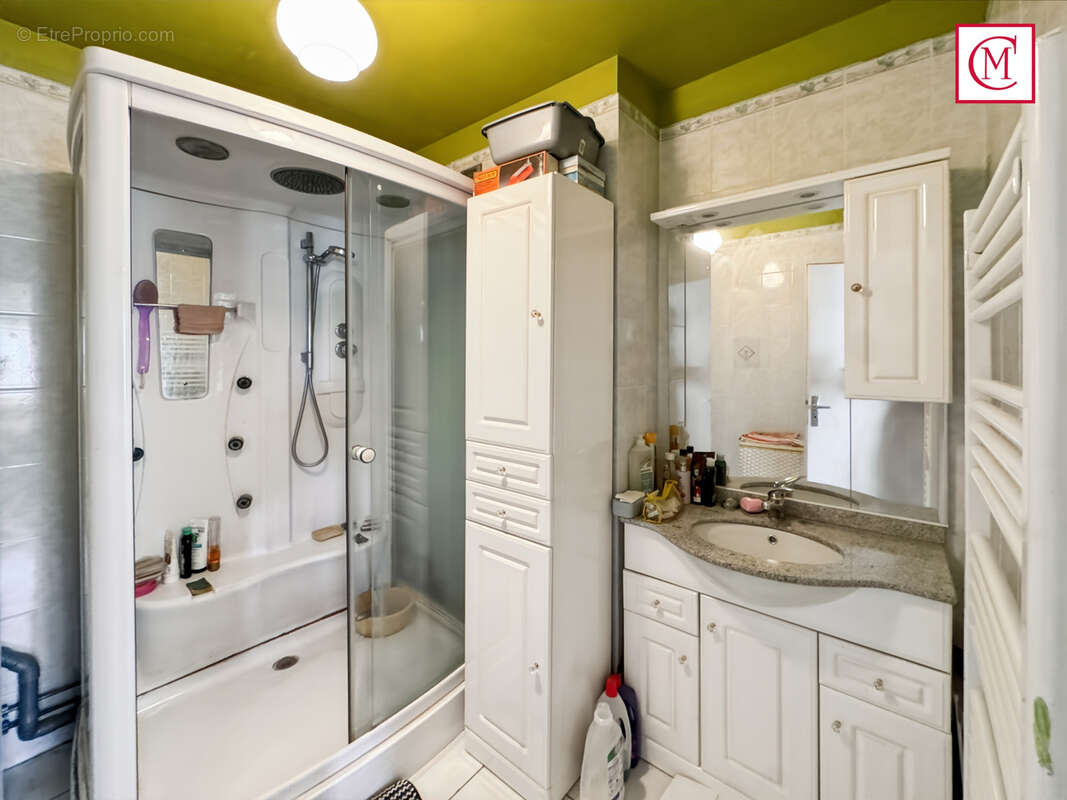 Appartement à MEYLAN
