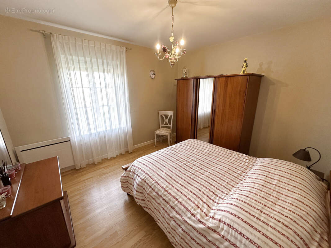 Maison à SAINT-AVIT