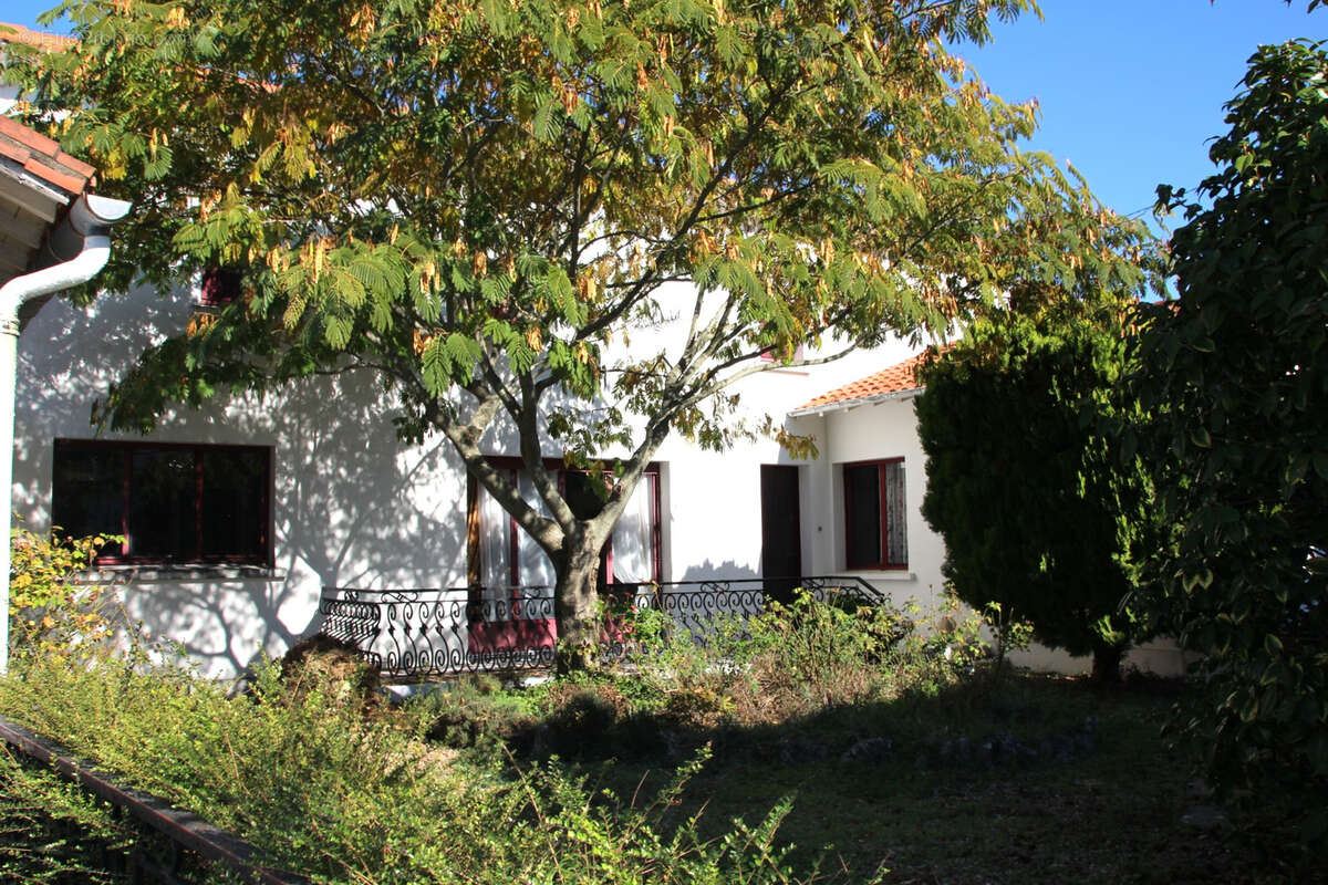 Maison à SAINT-GEORGES-DE-DIDONNE