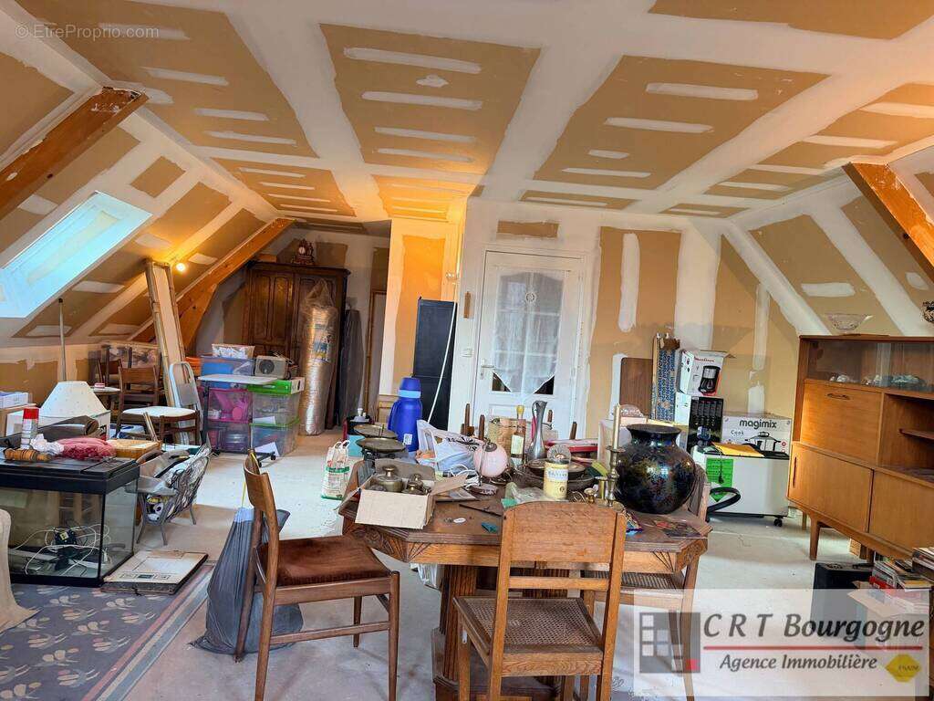 Maison à VILLIERS-SAINT-BENOIT