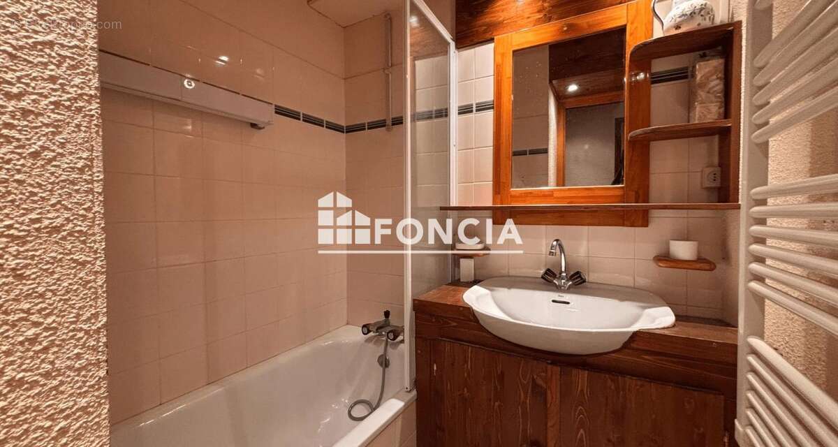 Appartement à LA SALLE-LES-ALPES