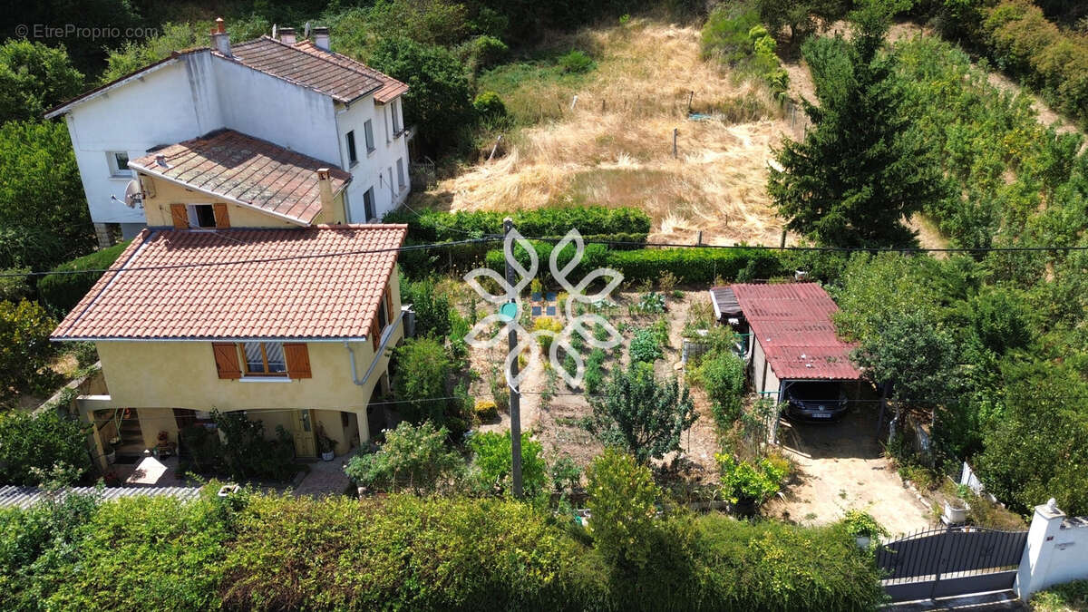 Viager libre   Maison avec terrain clos à Saint-Yvoine - photo 24