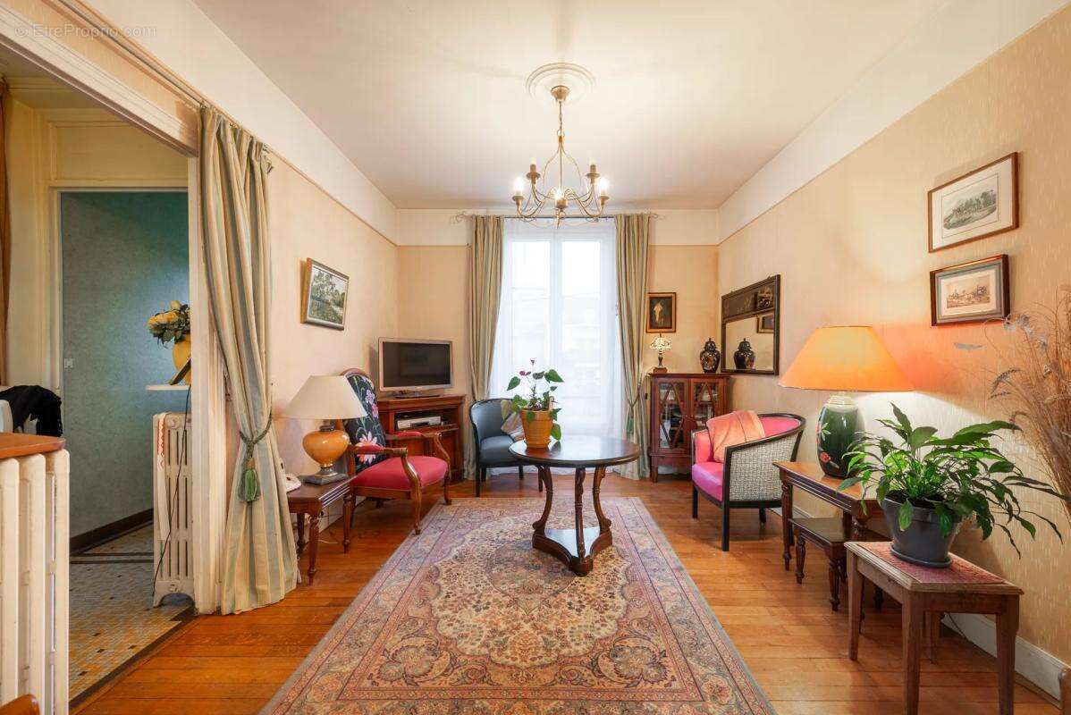 Maison à LAGNY-SUR-MARNE