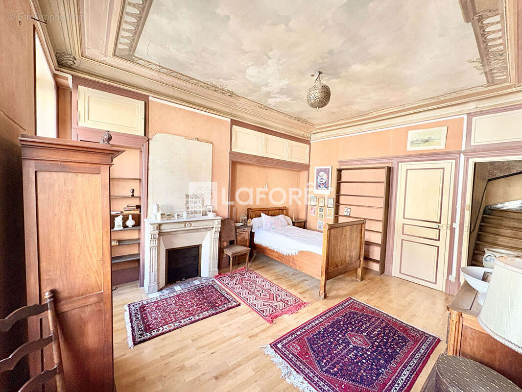 Maison à FONTAINEBLEAU