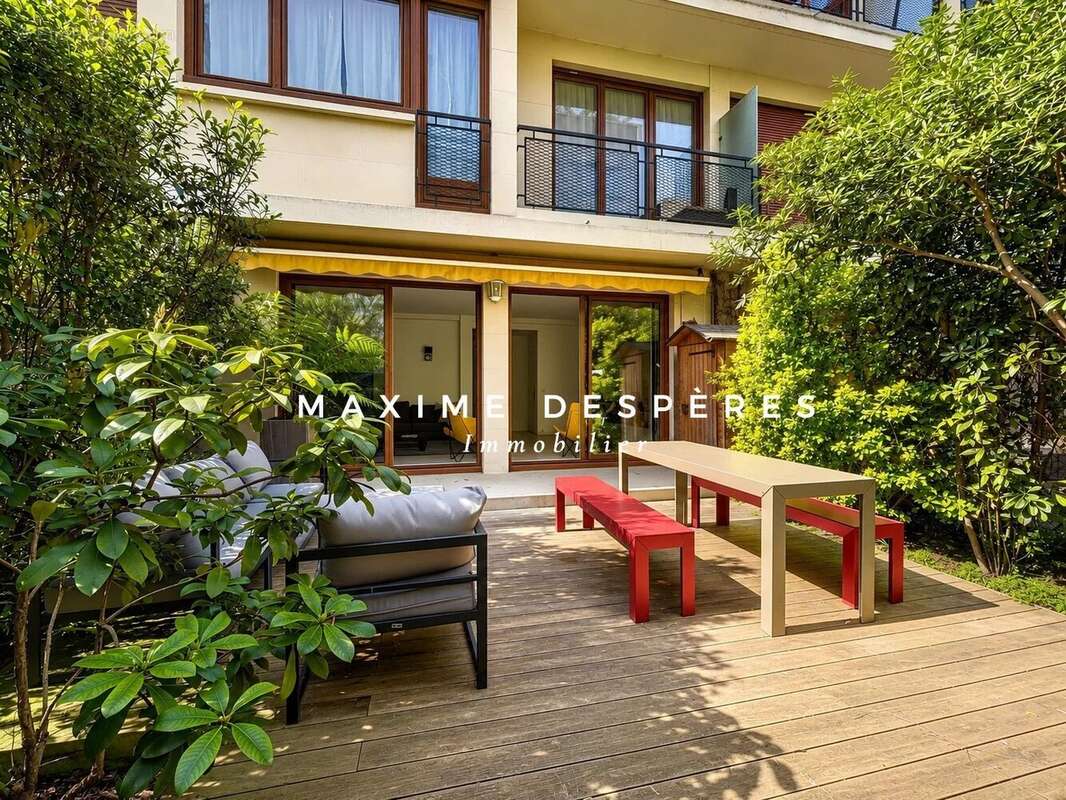 Appartement à NEUILLY-SUR-SEINE