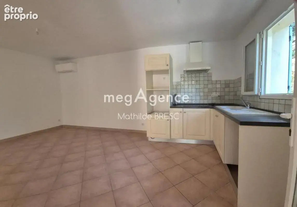 Maison 90m2, plain-pied, récente, terrain plat et arboré - photo 5