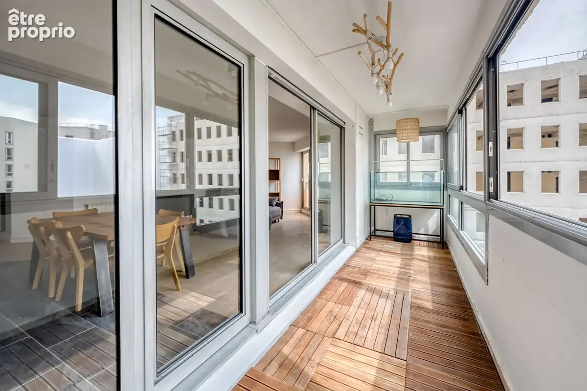 Grand 3 pièces de 72 m²  avec 42 m² de séjour , loggia, cave et Parking inclus ! - photo 5