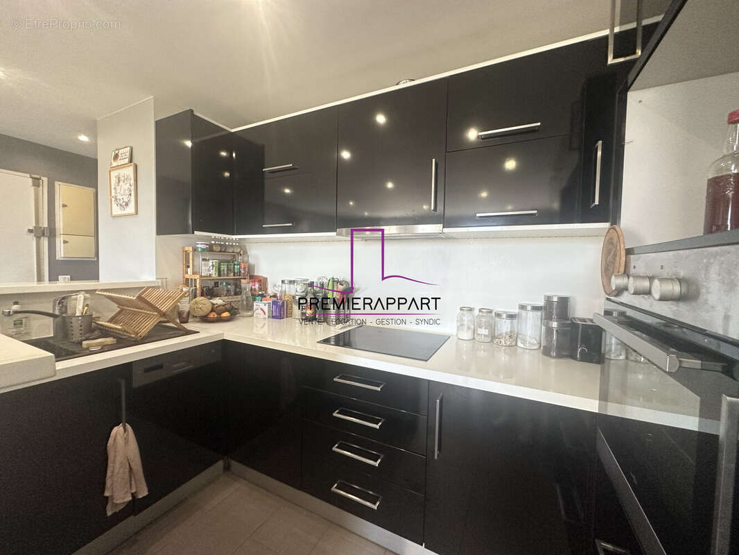 Appartement à SARTROUVILLE