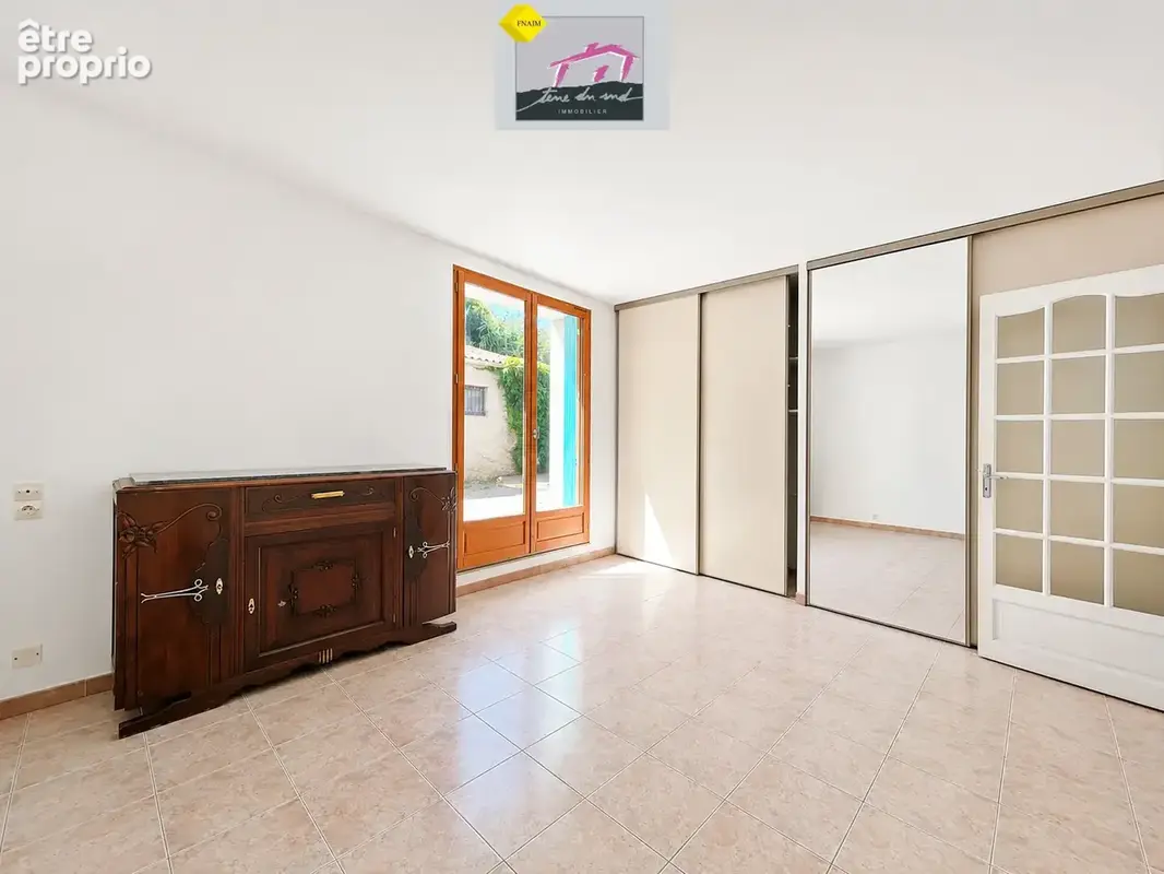 Maison de village avec garage et jardin - photo 3