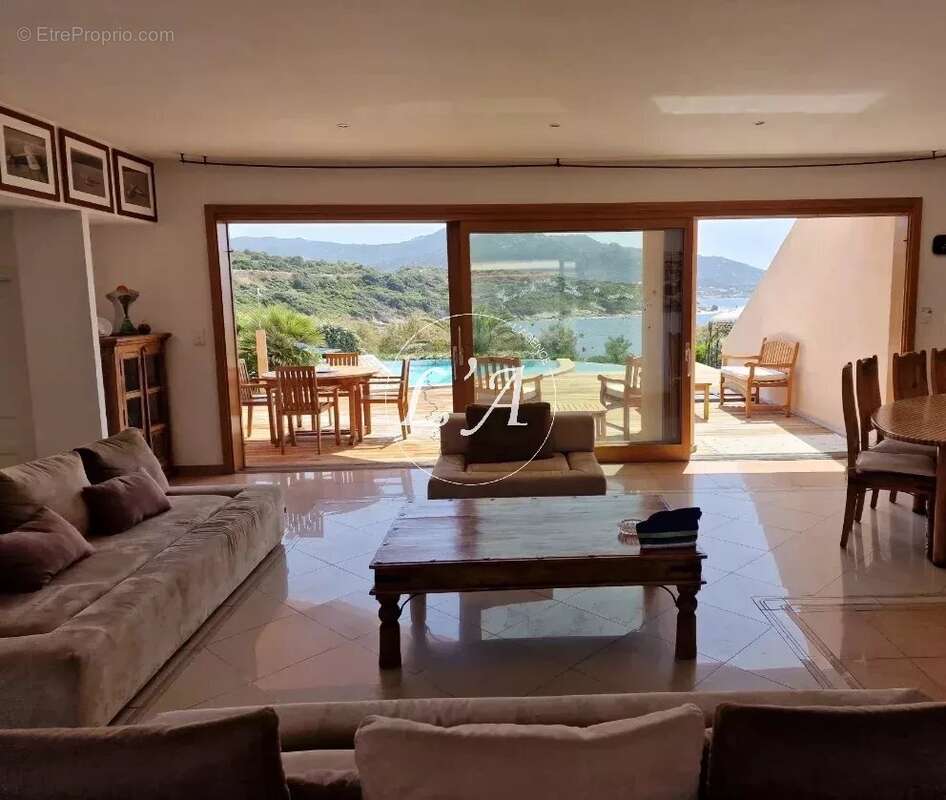 Villa pieds dans l’eau avec vue mer à 3 km d’Ile-Rousse - photo 7